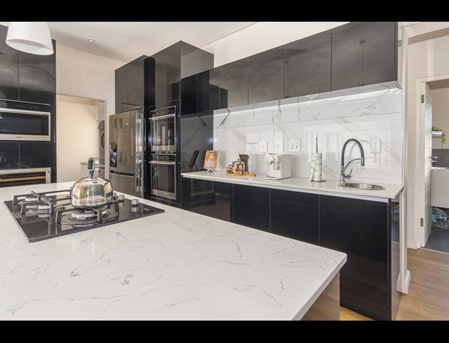 3 BEDROOM FREEHOLD FOR SALE IN PARKLANDS NORTH